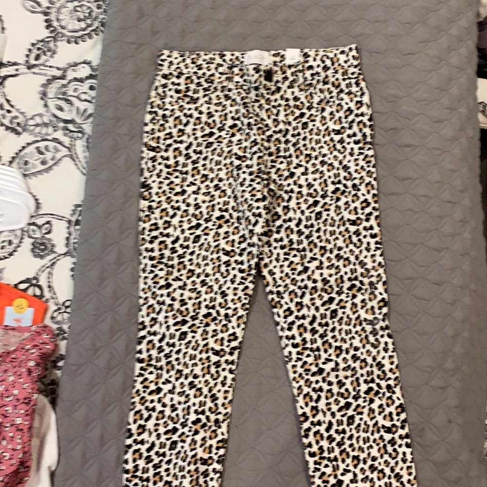 Girls pant leopard design